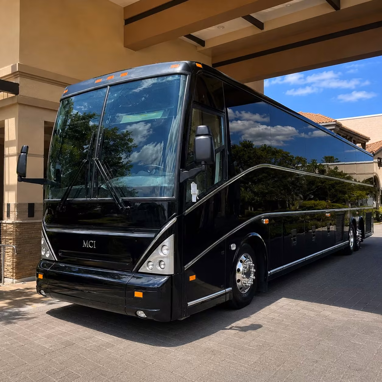 call for airport transfer shuttle buses serving huntington beach executives