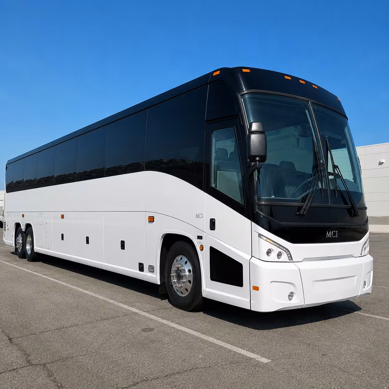 coachbushuntingtonbeach com lets you plan the whole night around huntington beach s summer concert scene