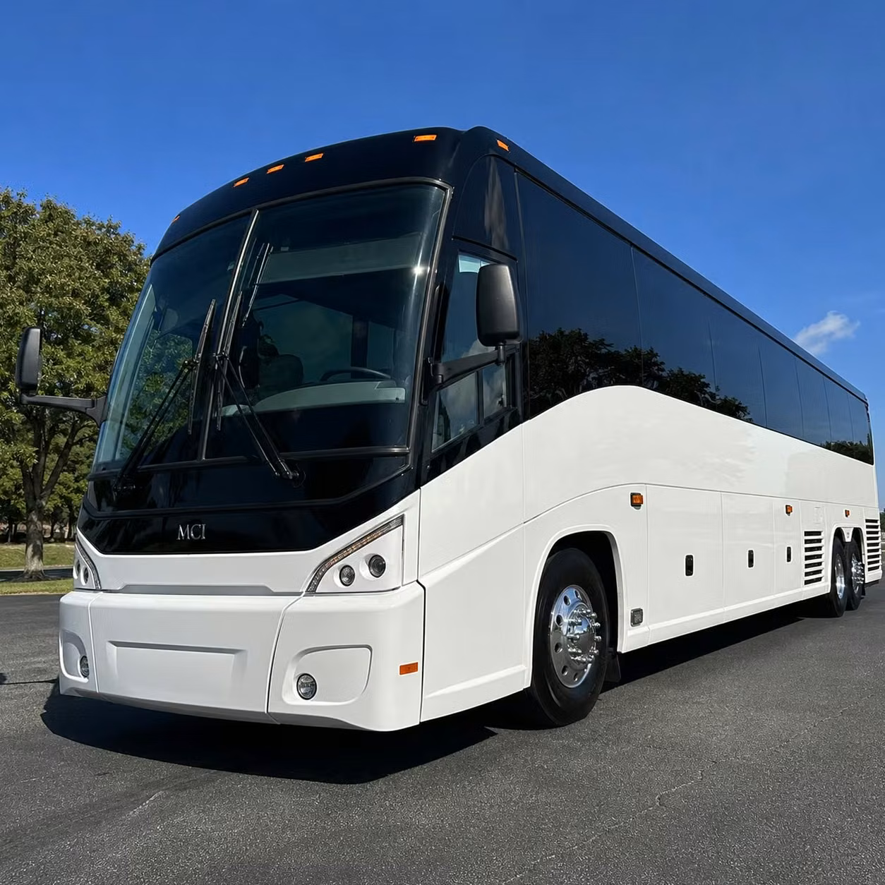 find the right charter bus for huntington beach corporate events and conferences
