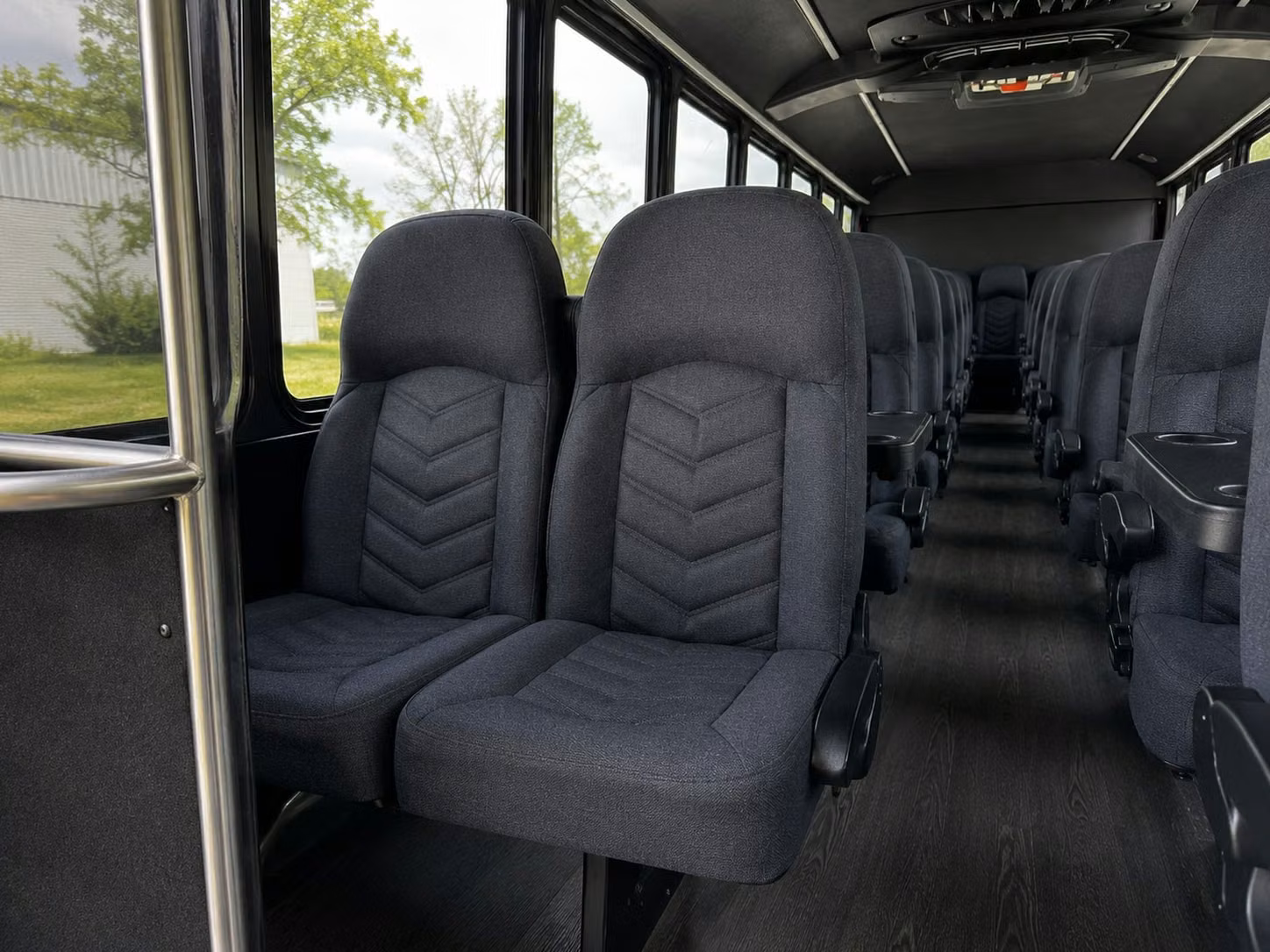 huntington beach 18 passenger minibus rental