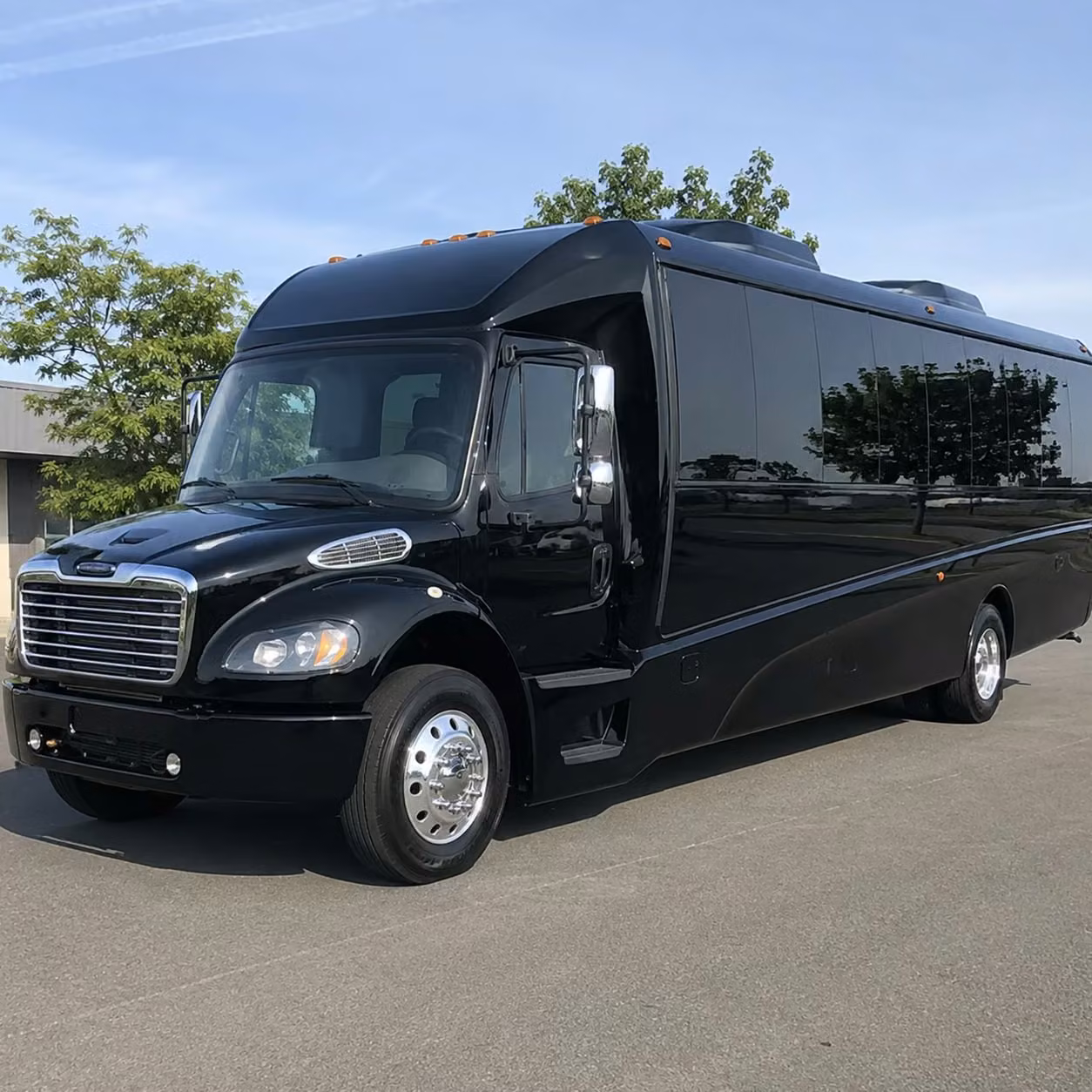 huntington beach 25 passenger minibus rental